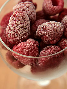 Заморозка ягод: клубника, малина, смородина, вишня Целиком и в виде пюре